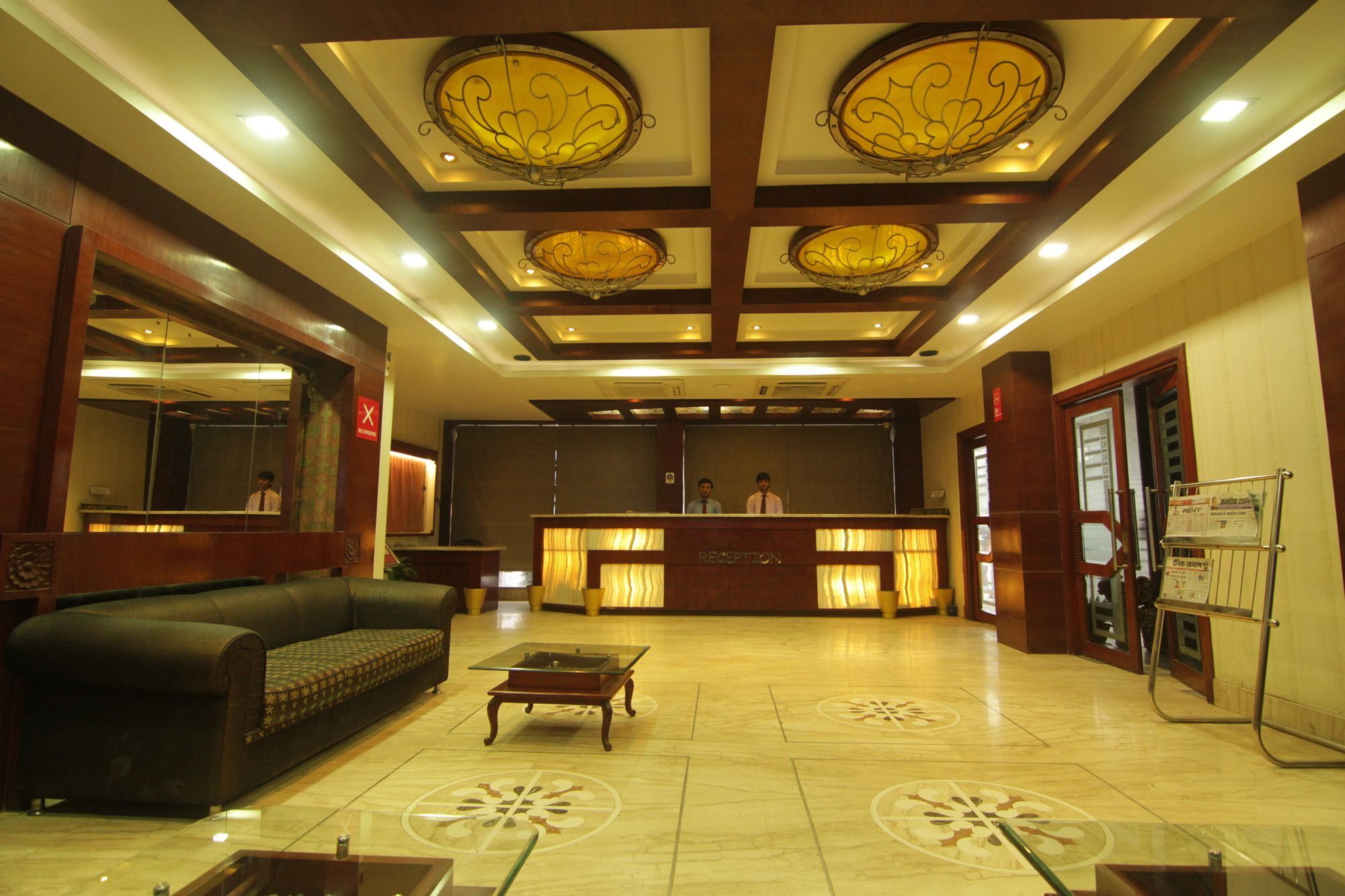 Oyo 2054 New Hotel Broadway Varanasi Exterior photo
